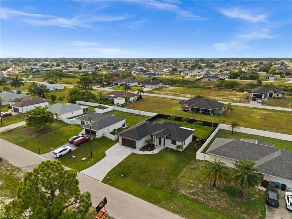 1609 16th Ter, Cape Coral, photo 43