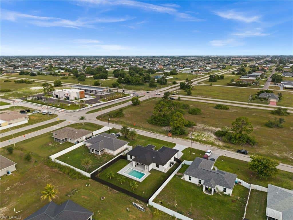 1609 16th Ter, Cape Coral, photo 49