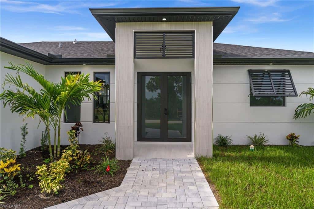 1609 16th Ter, Cape Coral, photo 4