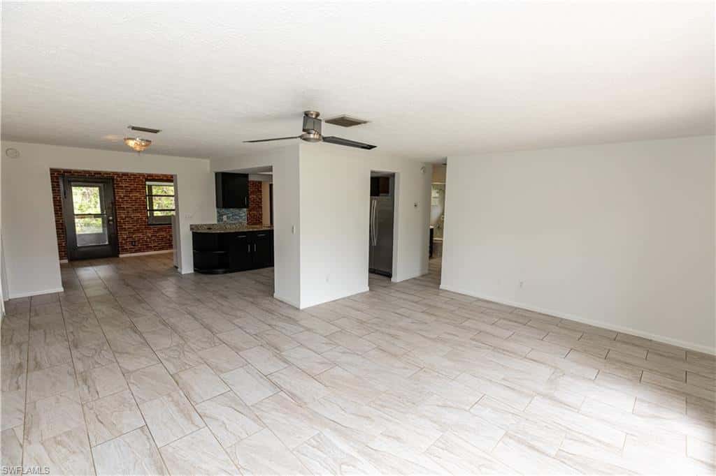 25572 Fenner Cir, Bonita Springs, photo 6