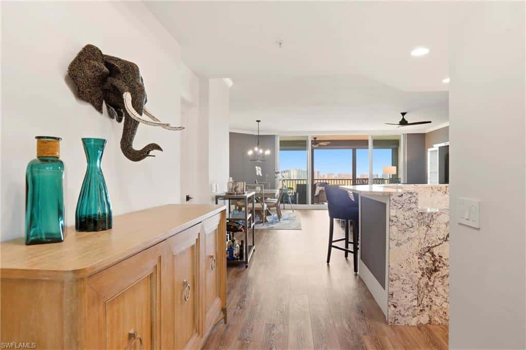425 Cove Tower Dr #1002, Naples, photo 5