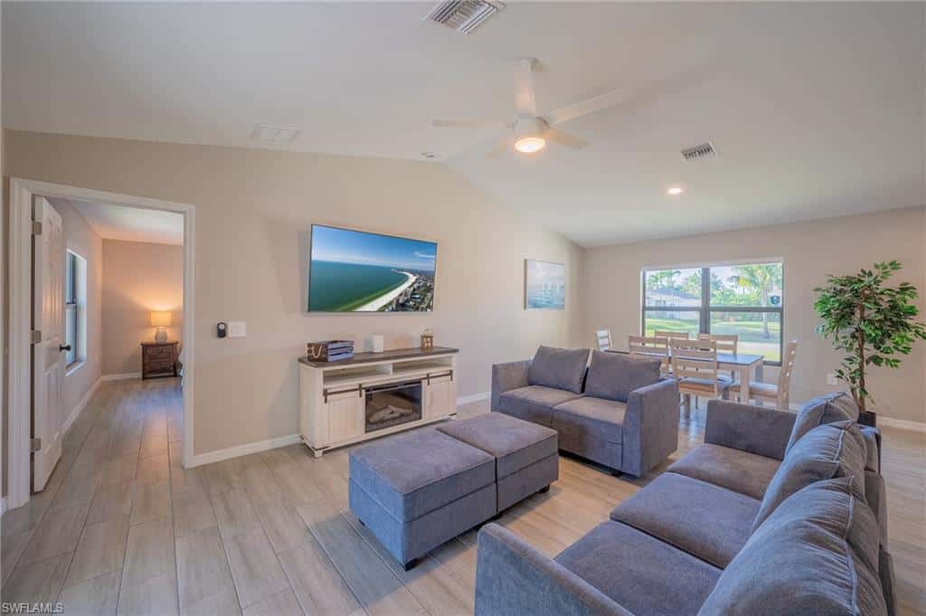 8152 Pelican Rd, Fort Myers, photo 5