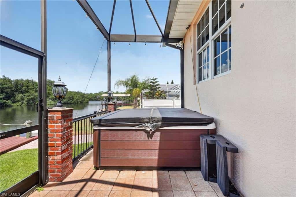 1298 Thompson St, North Fort Myers, photo 37