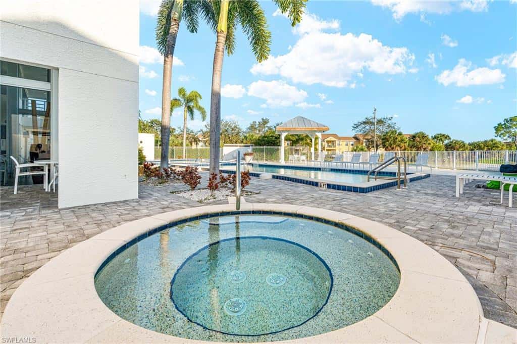 161 Santa Clara Dr #10, Naples, photo 6