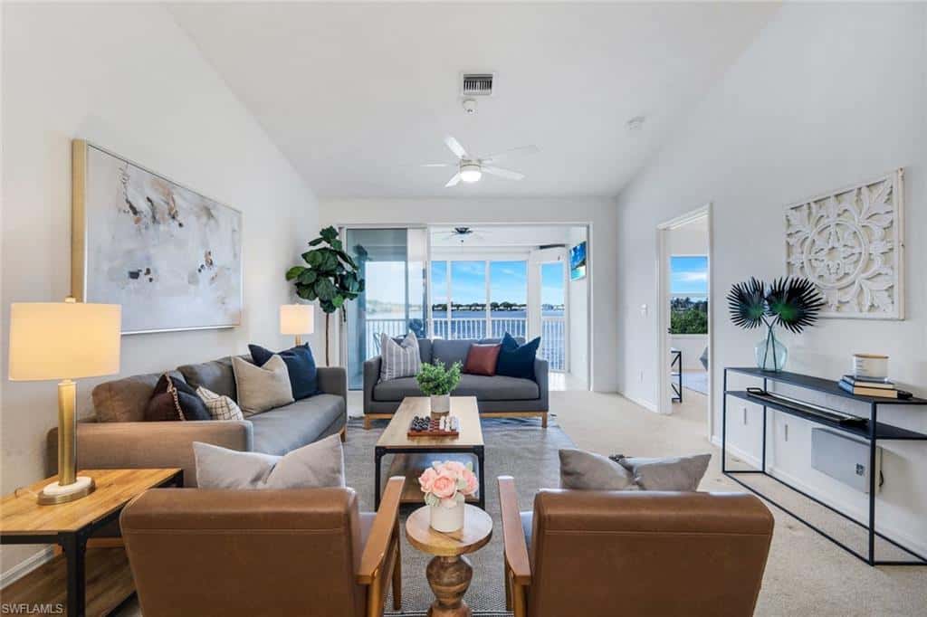 2390 Piccadilly Circus #202, Naples, photo 7
