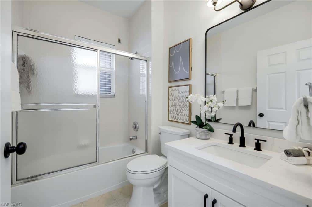 2390 Piccadilly Circus #202, Naples, photo 19