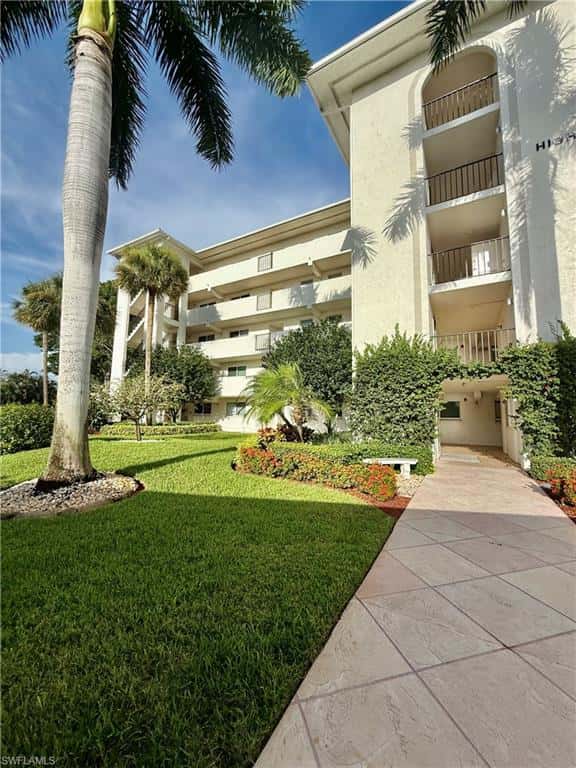 1 High Point Cir #303, Naples, photo 27