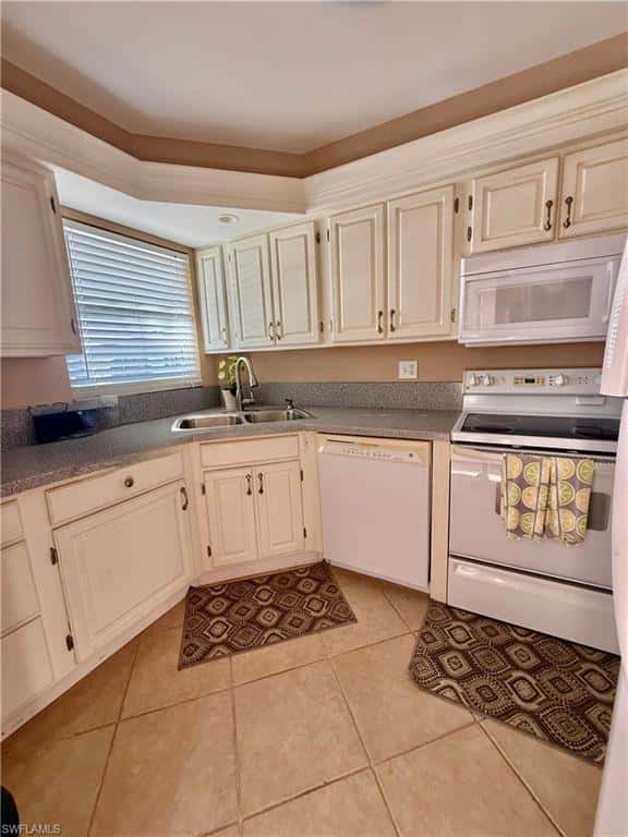 1 High Point Cir #303, Naples, photo 26