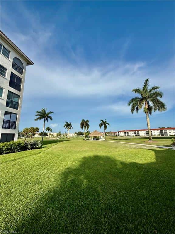 1 High Point Cir #303, Naples, photo 11
