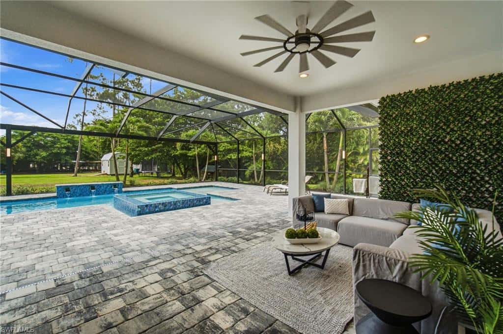 5737 Hidden Oaks Ln, Naples, photo 13