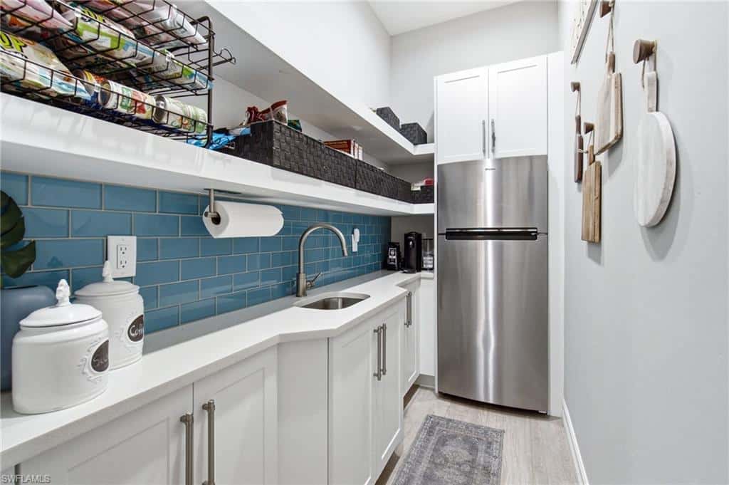 5737 Hidden Oaks Ln, Naples, photo 36