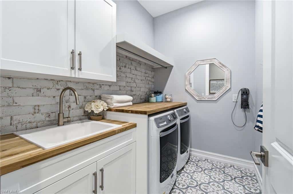 5737 Hidden Oaks Ln, Naples, photo 37