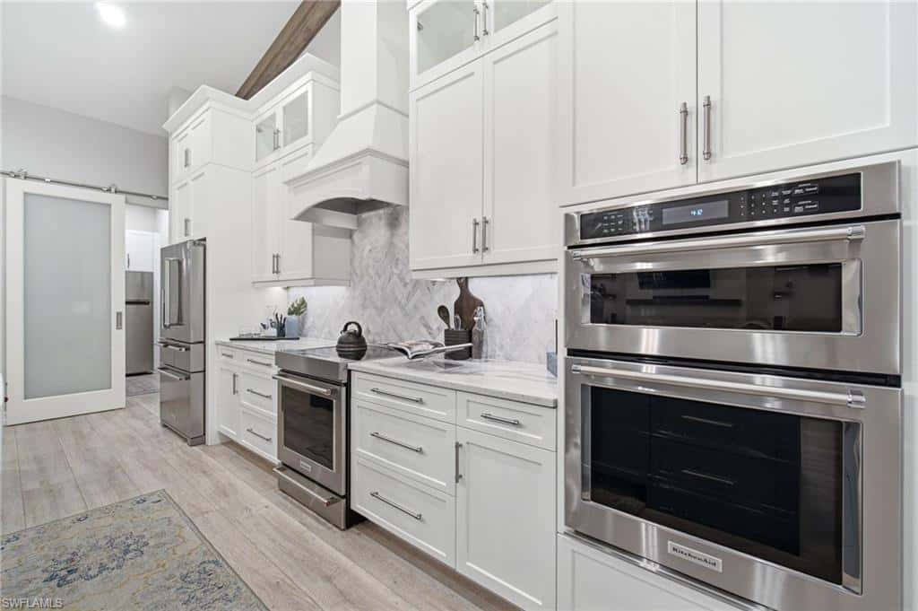 5737 Hidden Oaks Ln, Naples, photo 31