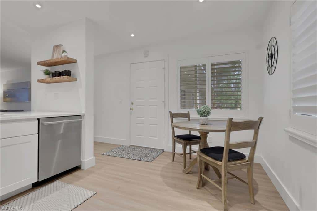 5250 Fox Hollow Dr #508, Naples, photo 7