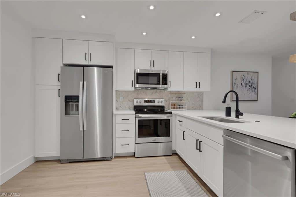 5250 Fox Hollow Dr #508, Naples, photo 9