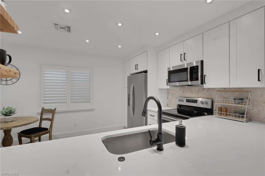 5250 Fox Hollow Dr #508, Naples, photo 11