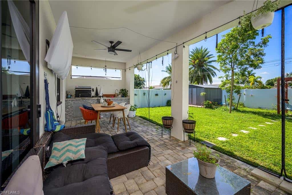 920 15th Ter, Cape Coral, photo 27