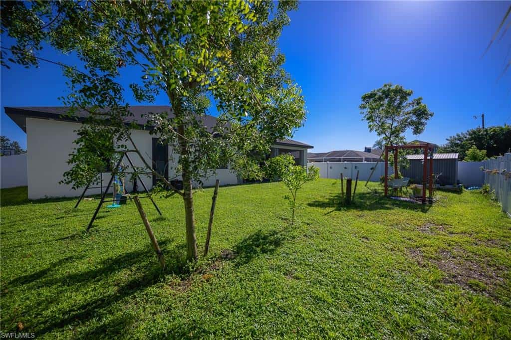 920 15th Ter, Cape Coral, photo 9