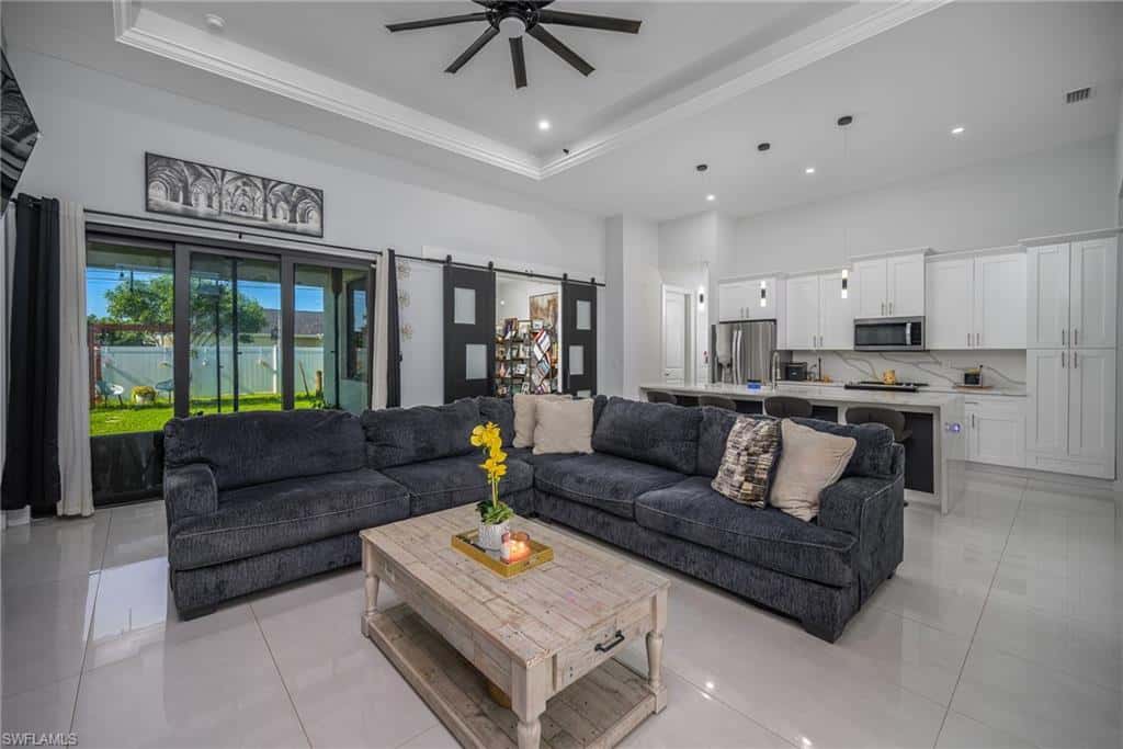 920 15th Ter, Cape Coral, photo 11