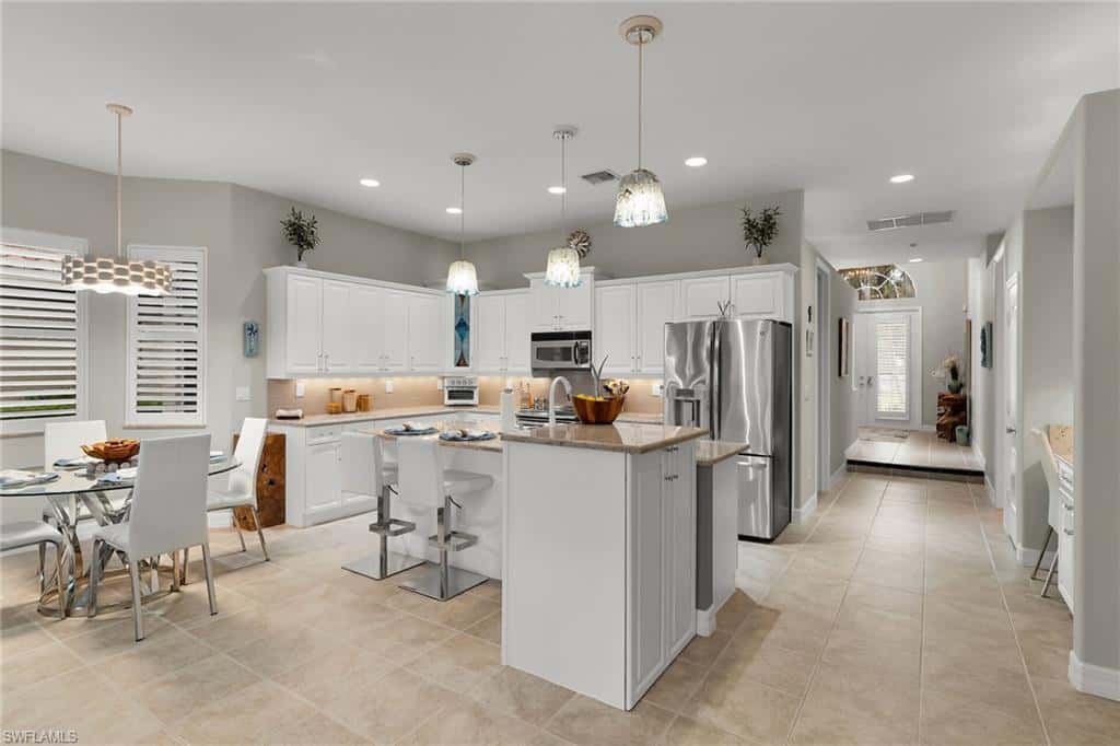 14610 Laguna Dr, Fort Myers, photo 6