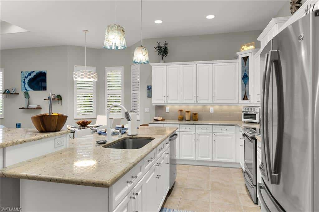 14610 Laguna Dr, Fort Myers, photo 5
