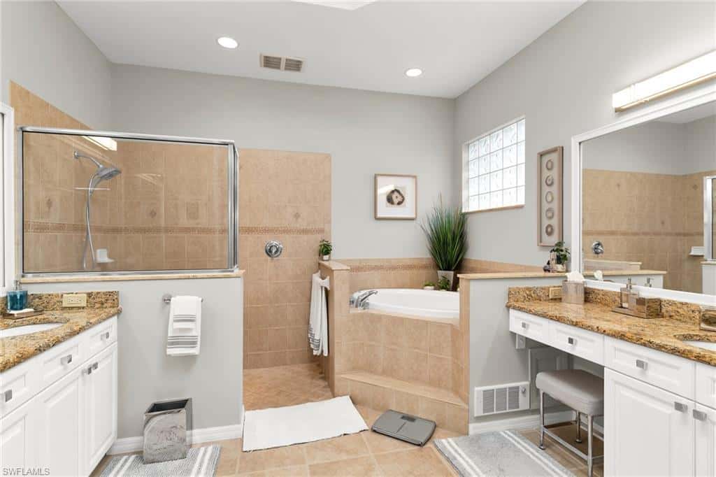 14610 Laguna Dr, Fort Myers, photo 18