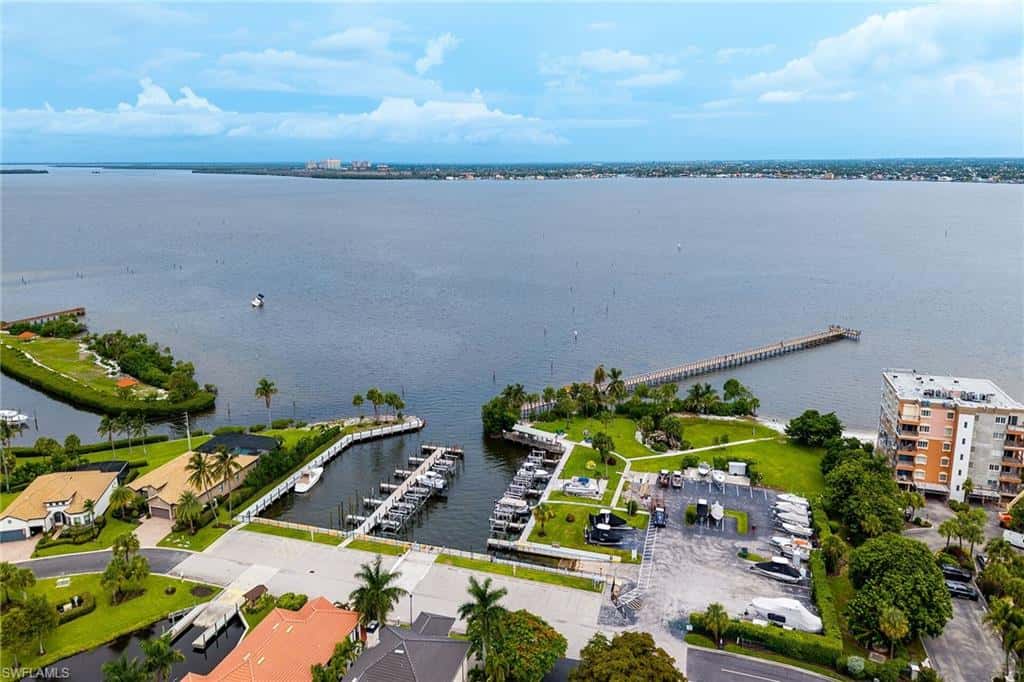 14610 Laguna Dr, Fort Myers, photo 37