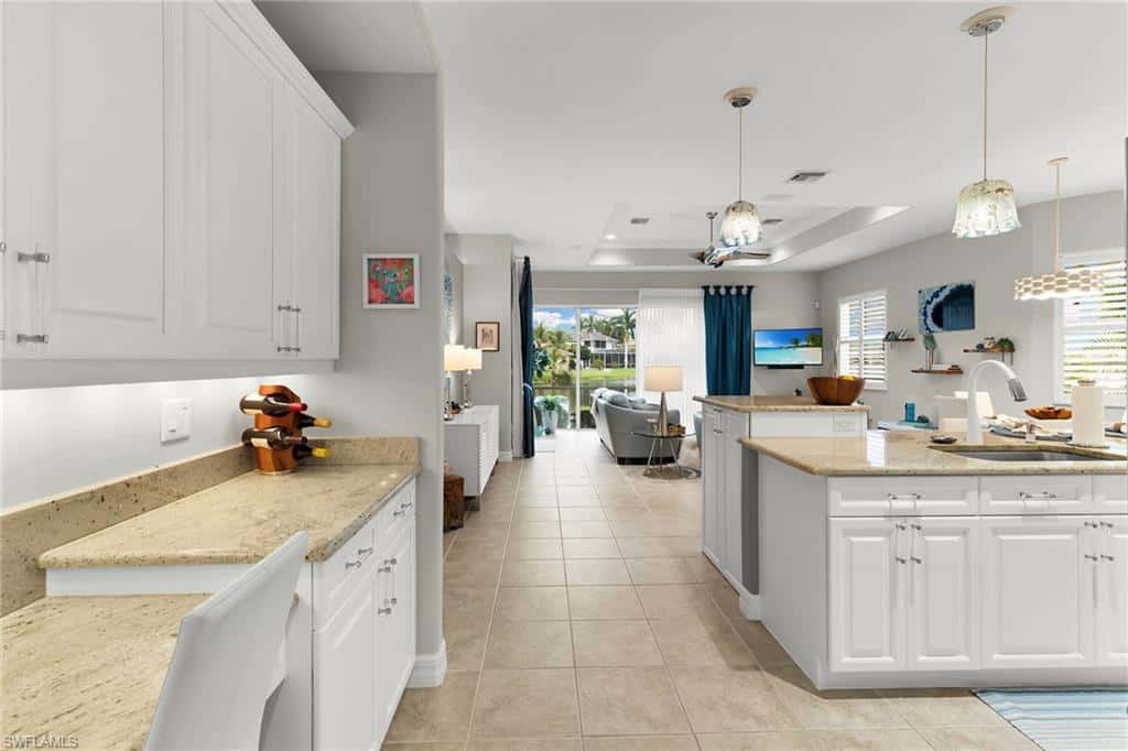 14610 Laguna Dr, Fort Myers, photo 4