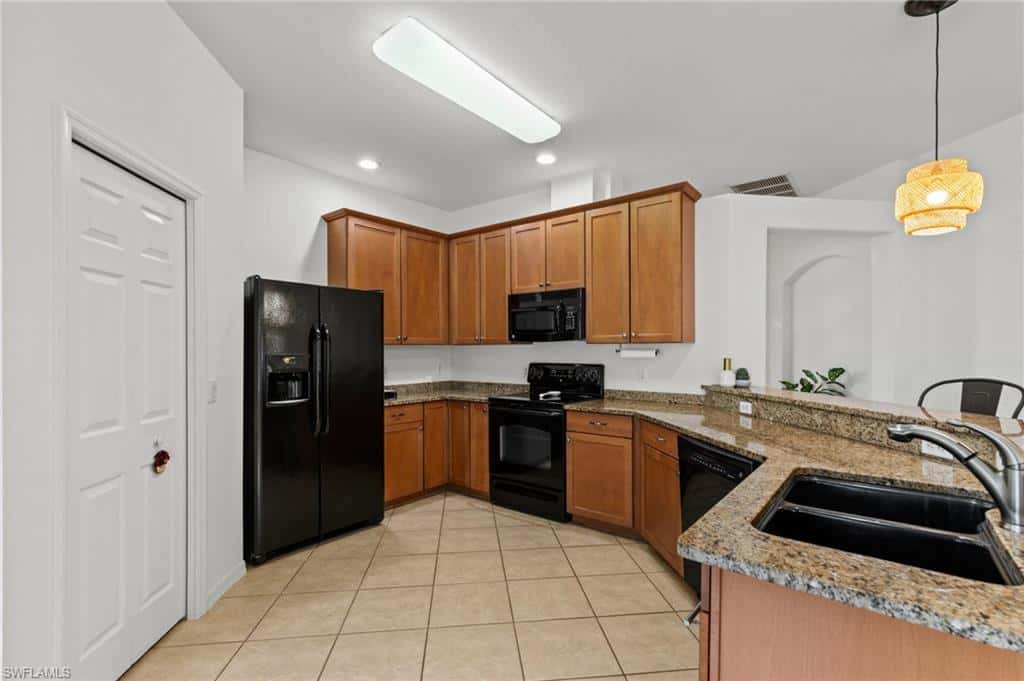 14635 Calusa Palms Dr, Fort Myers, photo 7
