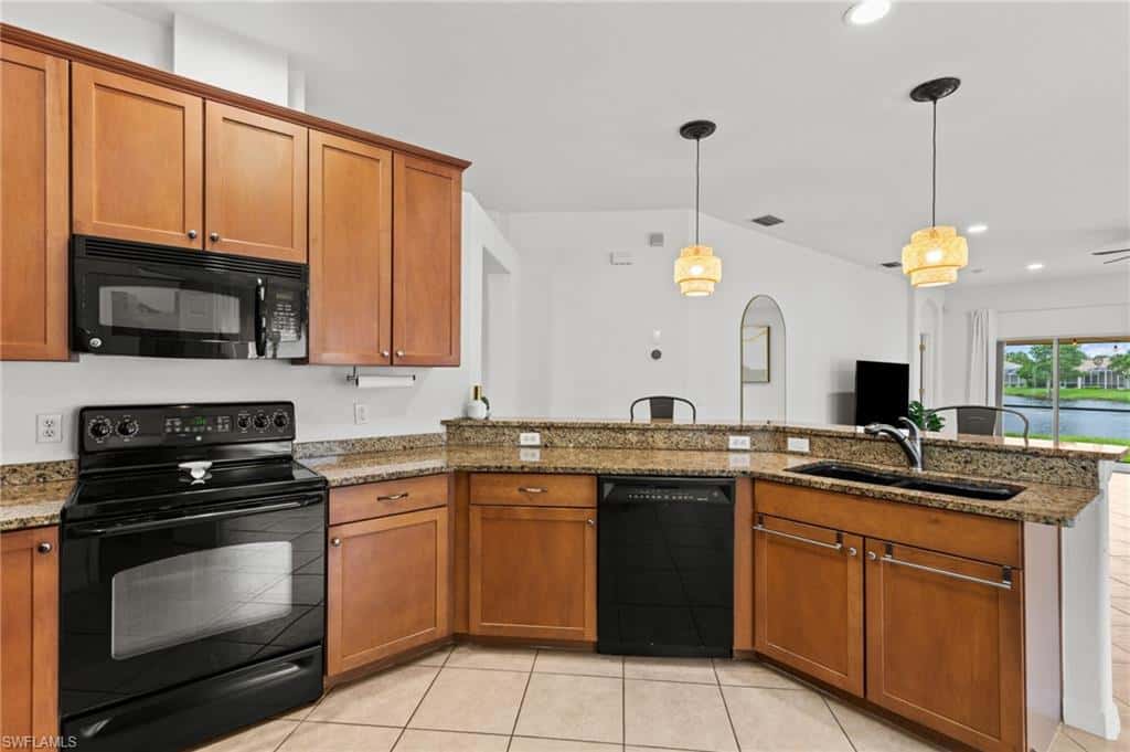 14635 Calusa Palms Dr, Fort Myers, photo 8