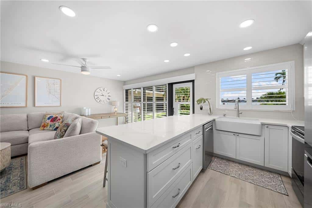 3200 Gulf Shore Blvd #107, Naples, photo 7
