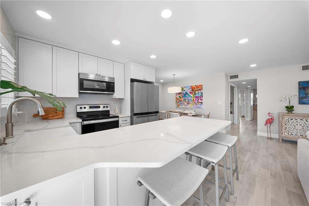 3200 Gulf Shore Blvd #107, Naples, photo 5