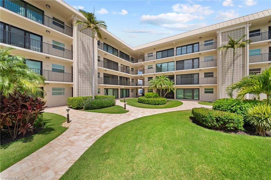 3200 Gulf Shore Blvd #107, Naples, photo 18