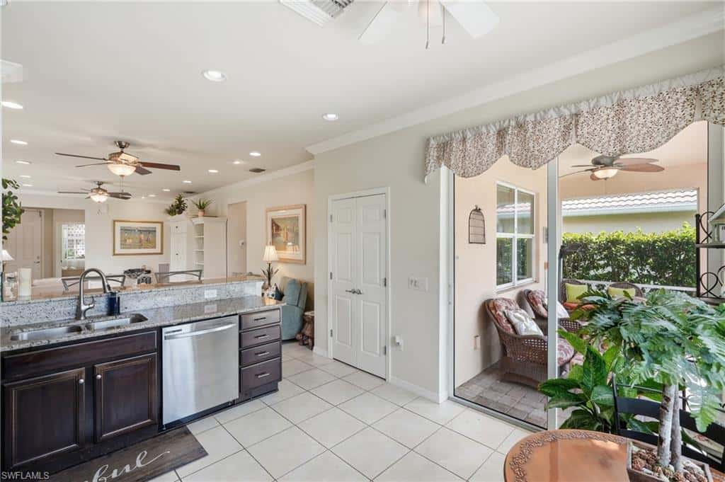 8433 Karina Ct, Naples, photo 13