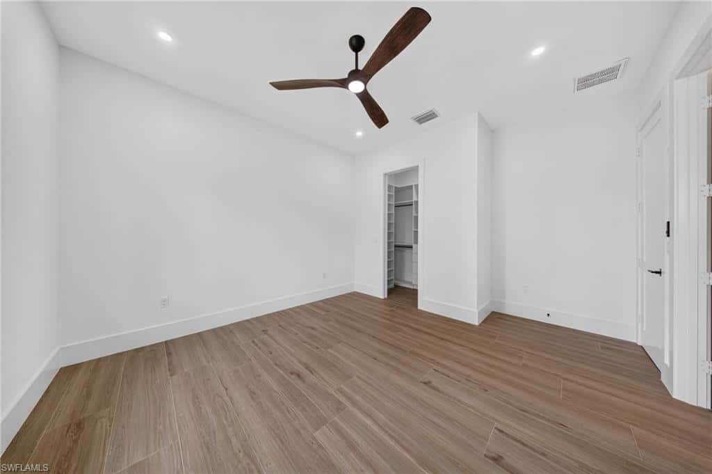 453 25th St, Naples, photo 32