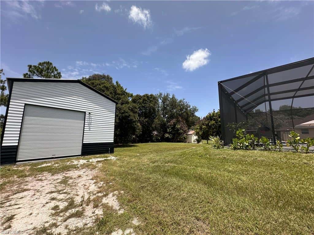 613 Hibiscus Ave, Lehigh Acres, photo 16