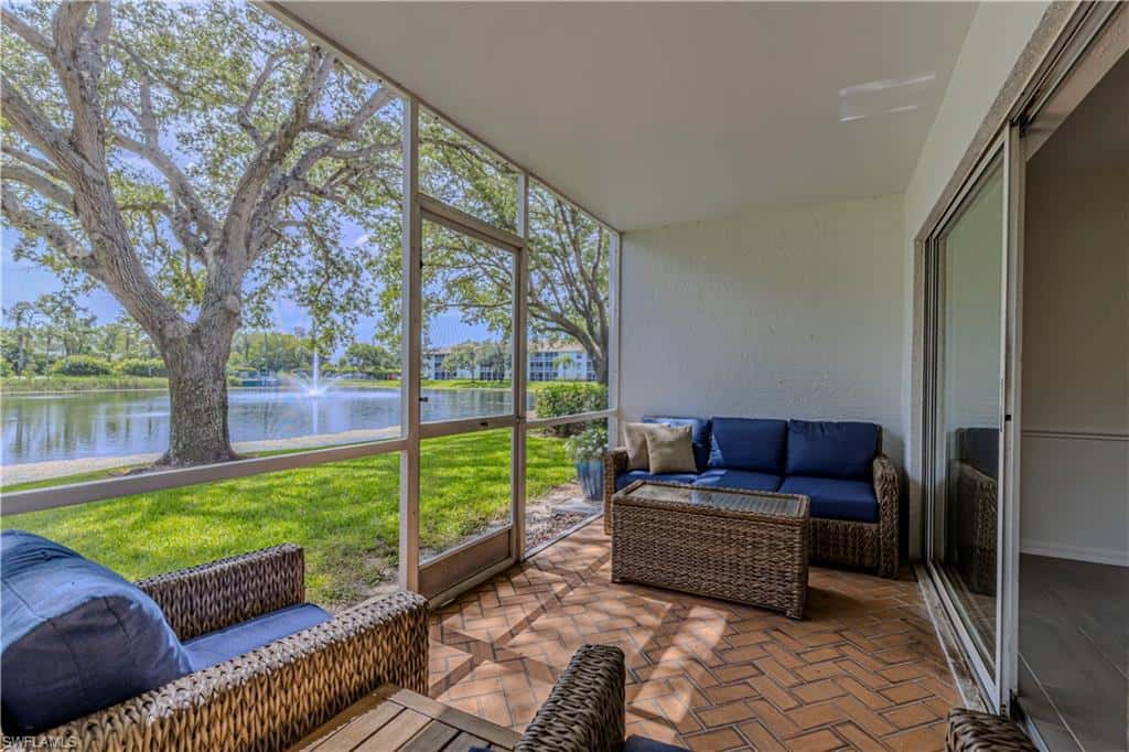 9600 Victoria Ln #108, Naples, photo 4
