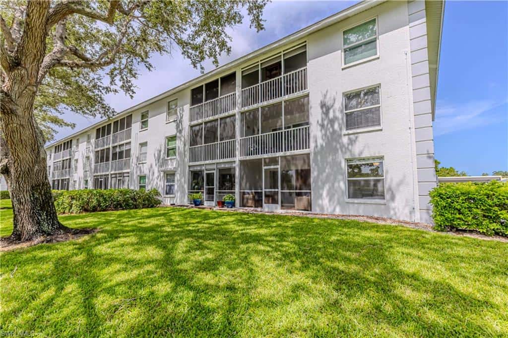 9600 Victoria Ln #108, Naples, photo 25