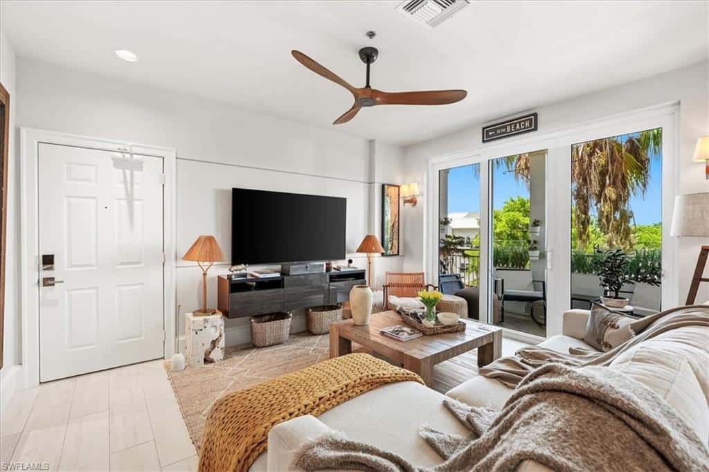 365 5th Ave #307, Naples, photo 20