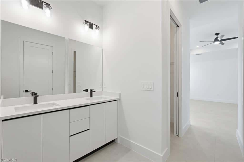 2305 15th Pl, Cape Coral, photo 48