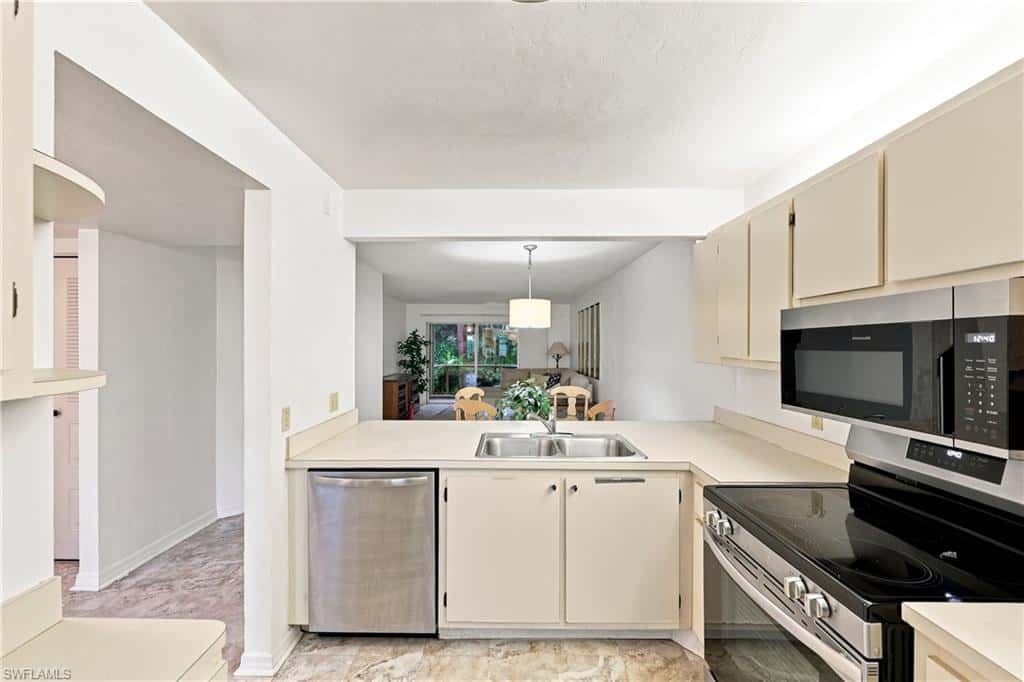 2612 Kings Lake Blvd #2-103, Naples, photo 7