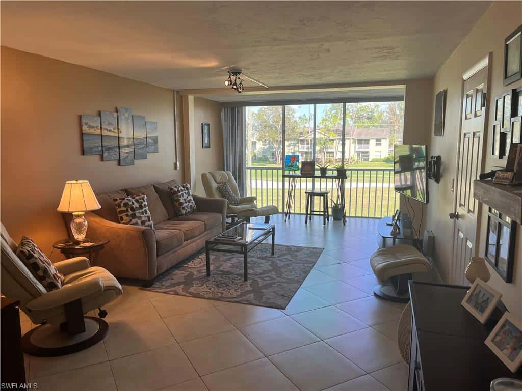 1085 Forest Lakes Dr #8202, Naples, photo 10