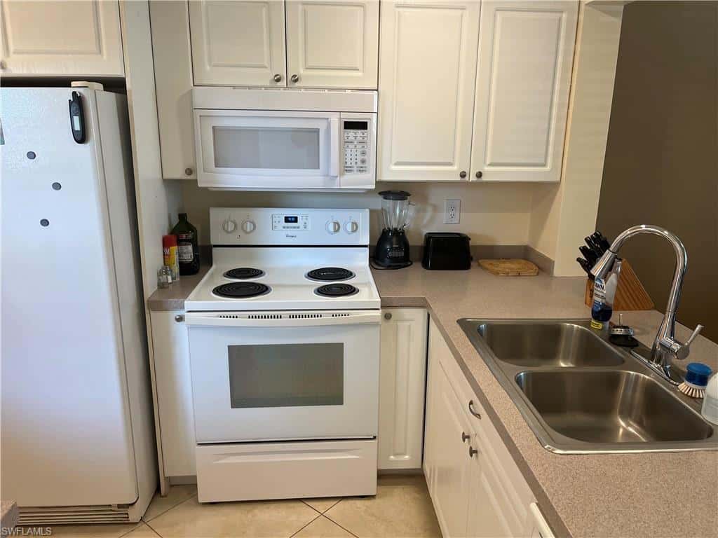 1085 Forest Lakes Dr #8202, Naples, photo 15