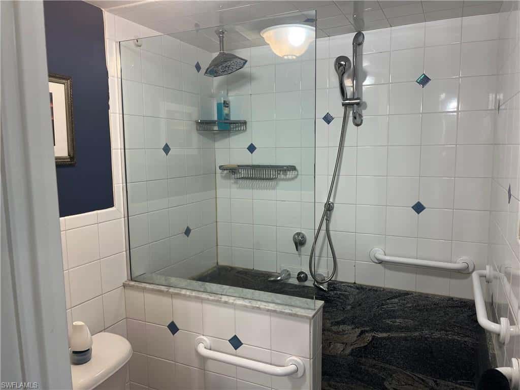 1085 Forest Lakes Dr #8202, Naples, photo 4