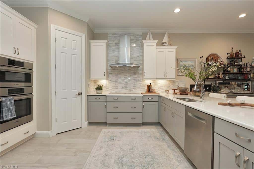 1169 Town And River Dr, Fort Myers, photo 6