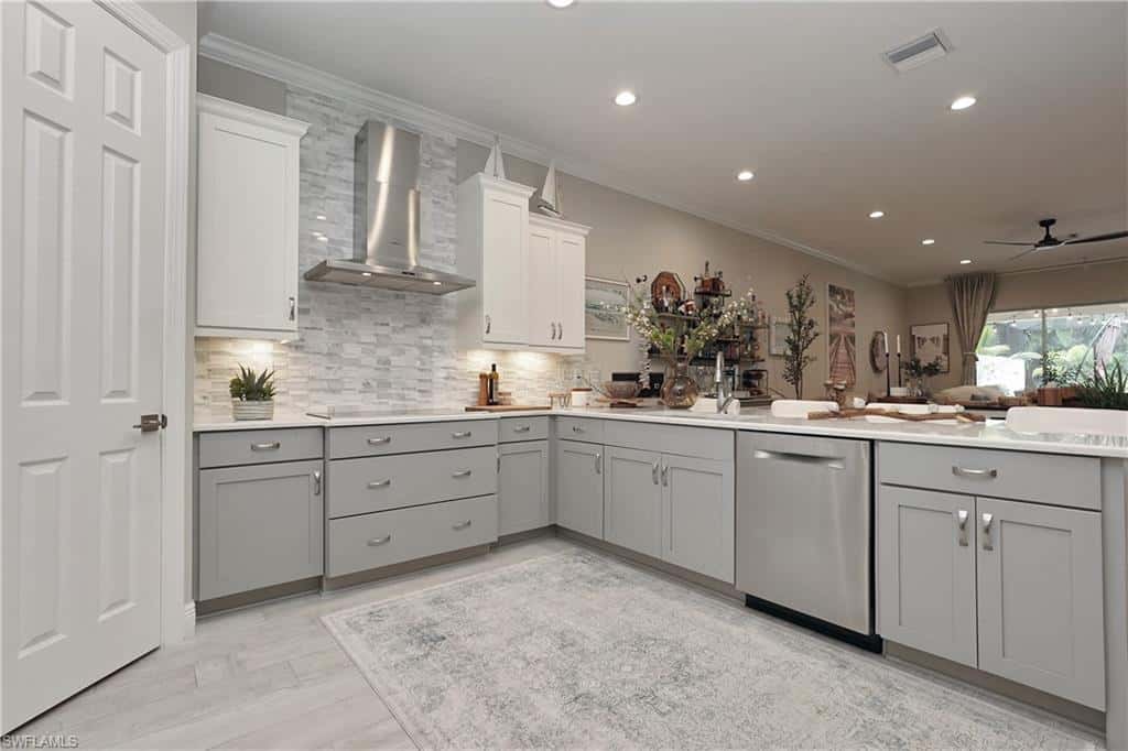 1169 Town And River Dr, Fort Myers, photo 7