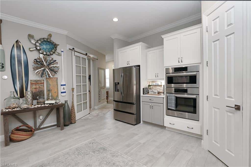 1169 Town And River Dr, Fort Myers, photo 11
