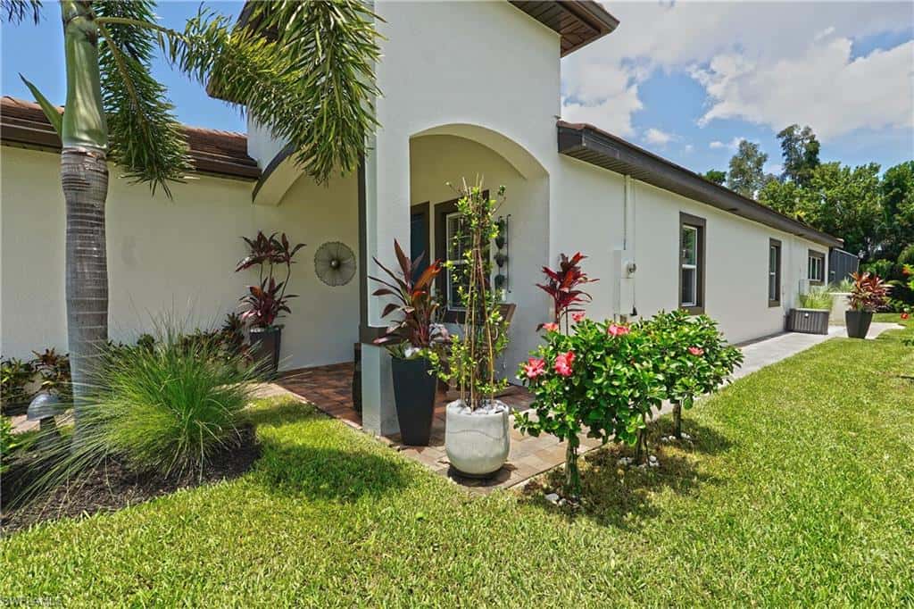 1169 Town And River Dr, Fort Myers, photo 39