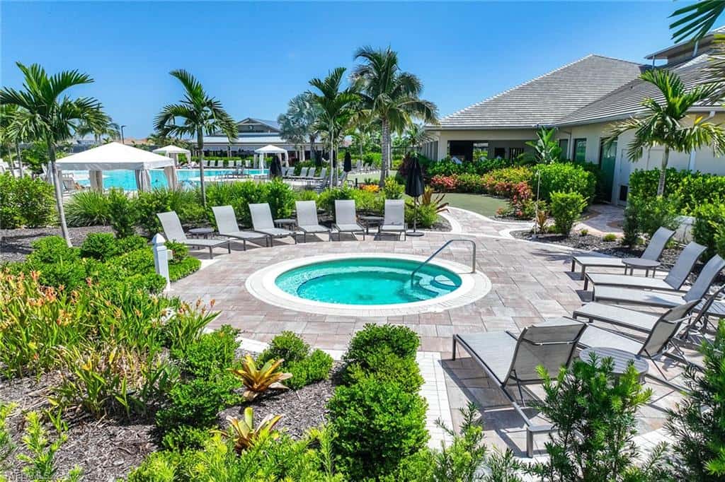 15428 Turin Dr, Naples, photo 47