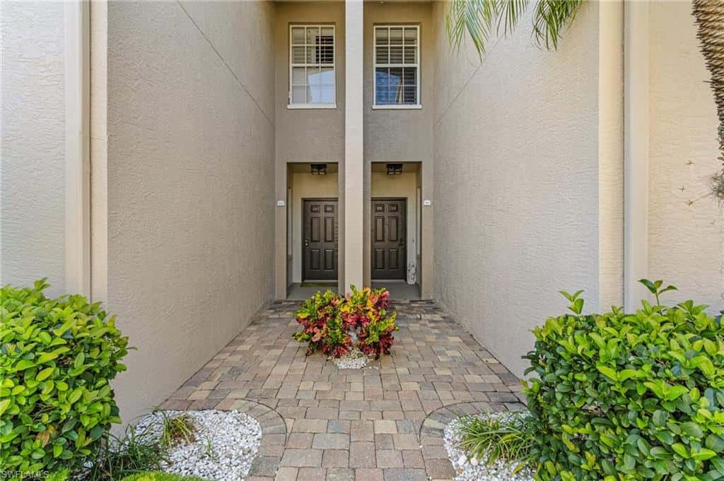5693 Heron Ln #503, Naples, photo 6